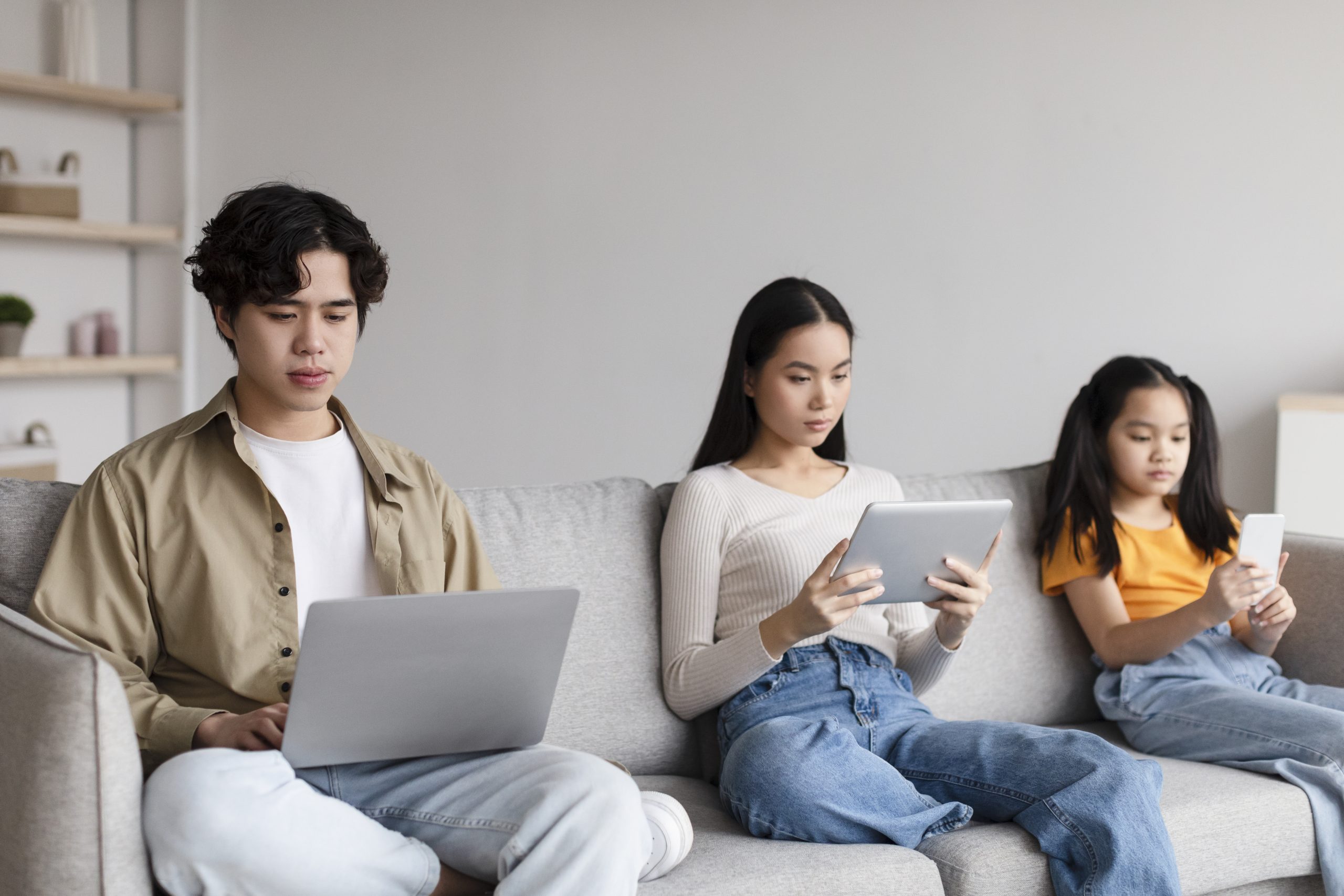 How much screen time is too much for teens? 7 ways to reduce it