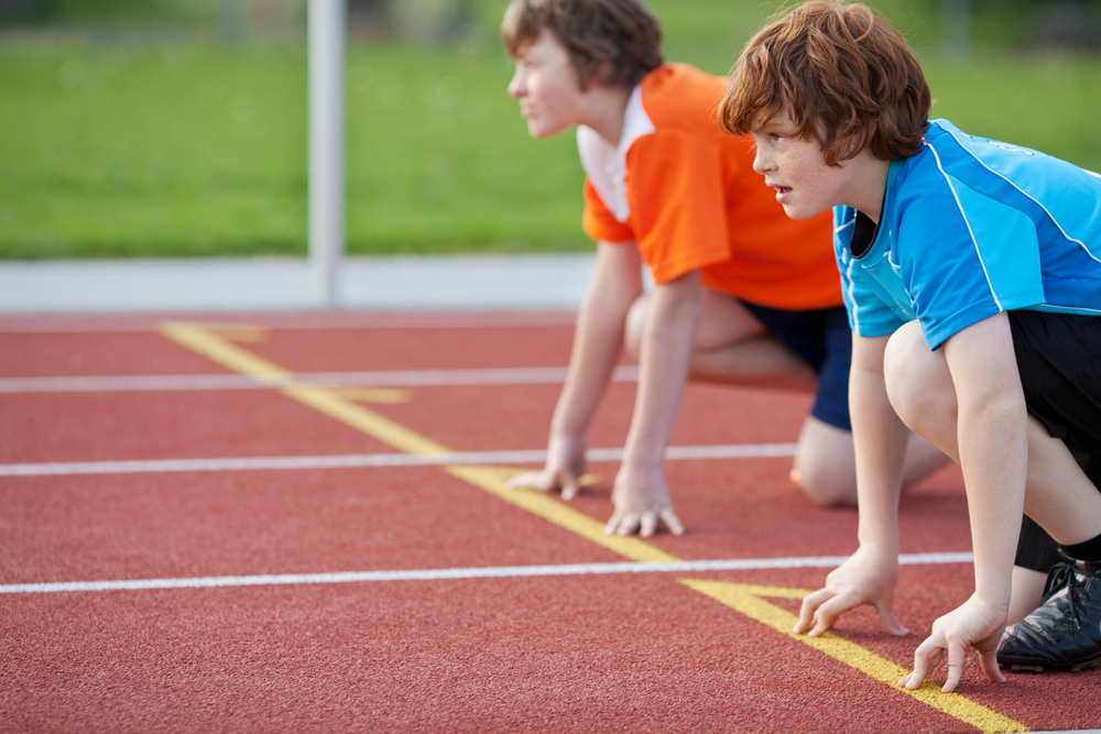 KIDS RUNNING