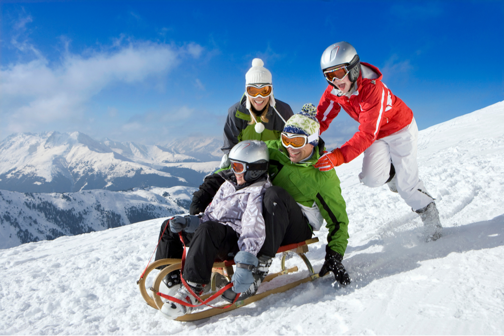 4 façons de garder vos enfants (et vous-même!) actifs cet hiver