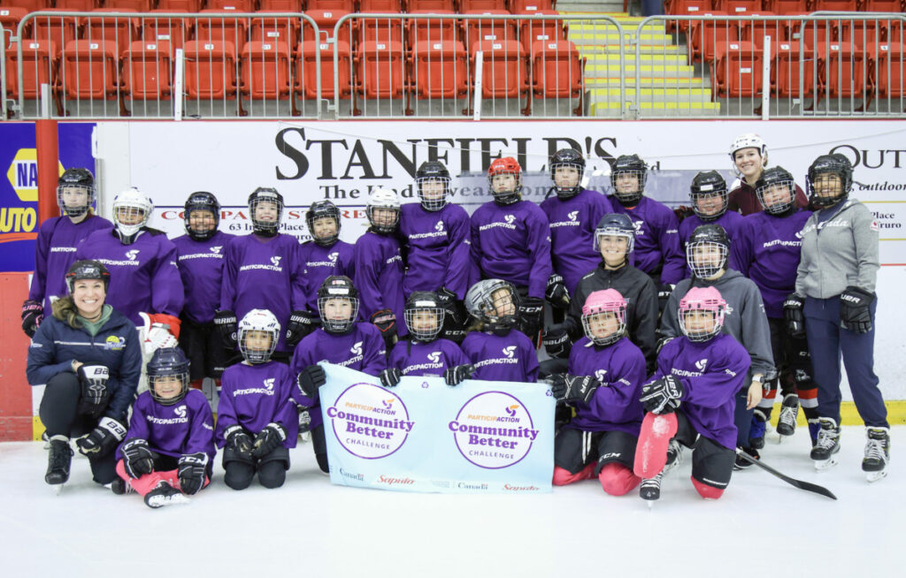 10-AI5A3078 Community Better Challenge hockey team