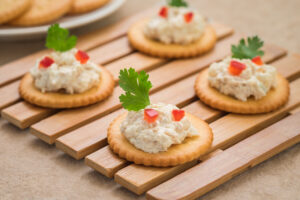 canned tuna with cracker
